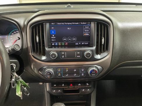 Used 2022 GMC Canyon AT4 AWD/4WD image 16