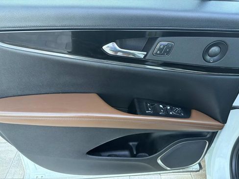 Used 2022 Lincoln Nautilus Reserve w/ Luxury Package image 8