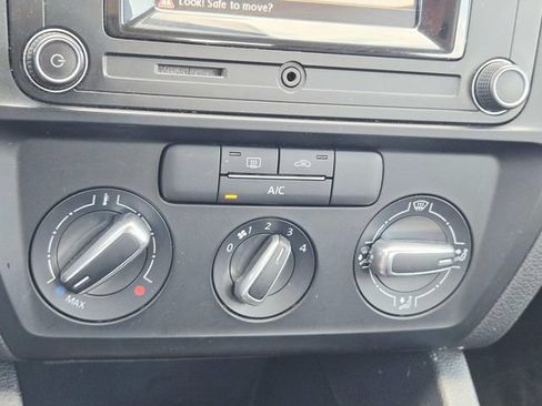 Used 2017 Volkswagen Jetta S FWD image 23