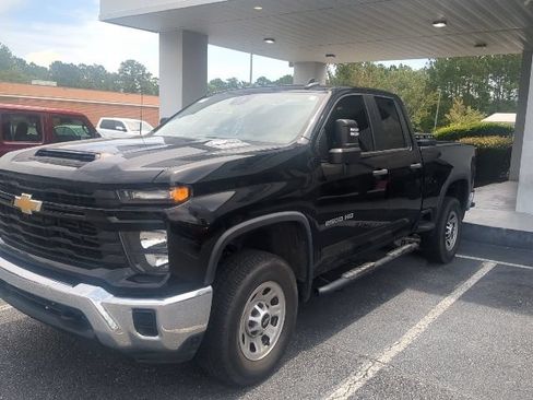 Used 2024 Chevrolet Silverado 2500 W/T w/ WT Convenience Package RWD image 2