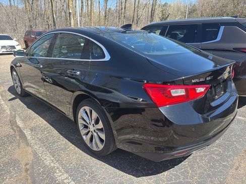 Used 2018 Chevrolet Malibu Premier w/ Premier Sun and Wheel Package image 3