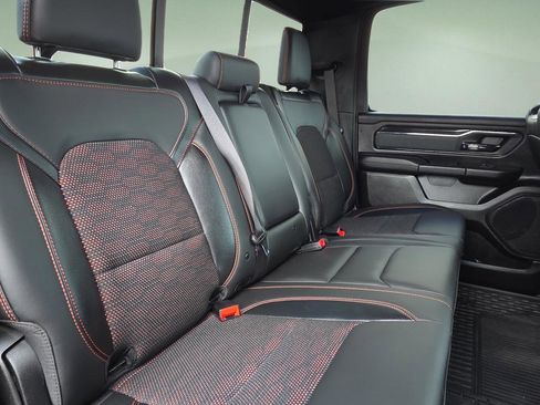 Used 2022 RAM 1500 Big Horn w/ Built-to-serve Edition image 18