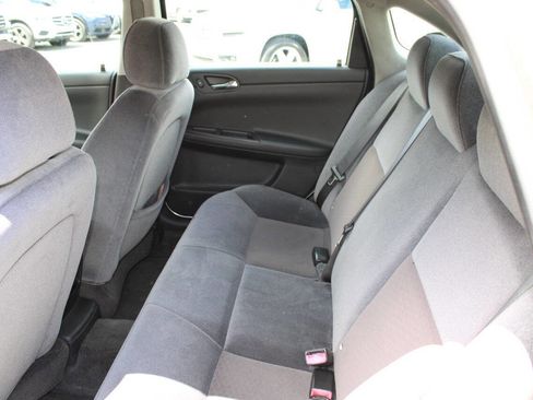 Used 2008 Chevrolet Impala LS FWD image 17