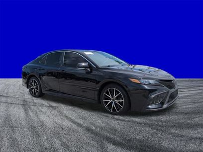 Used 2024 Toyota Camry SE w/ Convenience Package