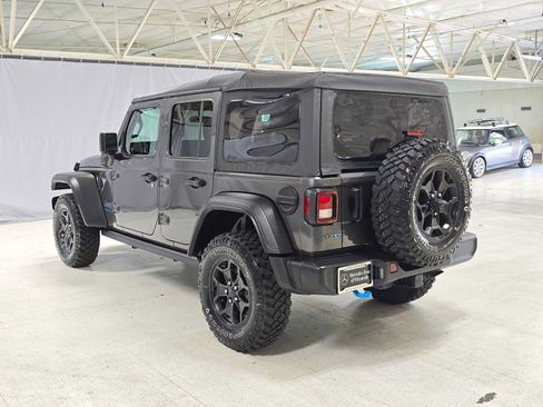 Used 2023 Jeep Wrangler Unlimited w/ Cold Weather Group AWD/4WD image 5
