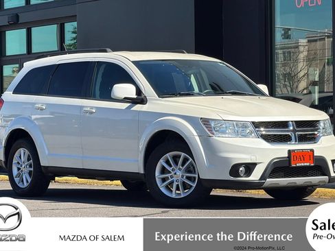 Used 2013 Dodge Journey SXT w/ Flexible Seating Group FWD image 1