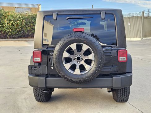 Used 2014 Jeep Wrangler Sport AWD/4WD image 6