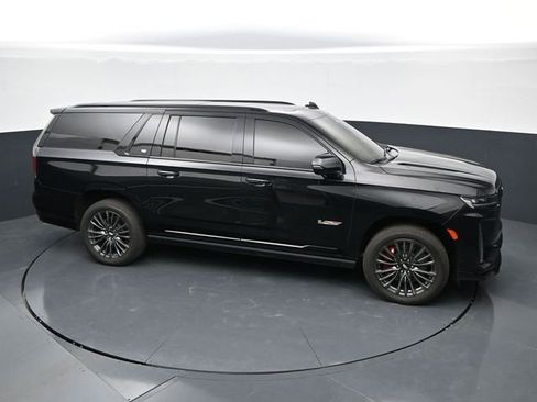 Used 2023 Cadillac Escalade ESV V AWD/4WD image 30