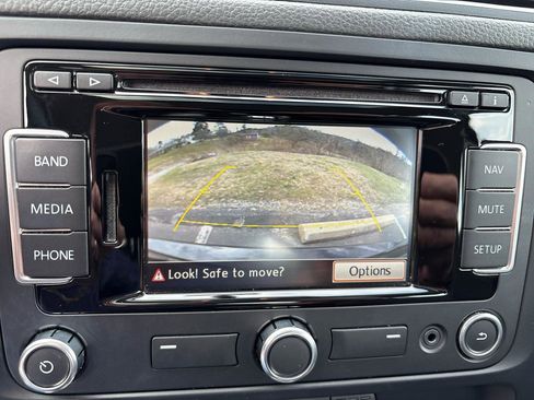 Used 2014 Volkswagen Jetta SEL image 23