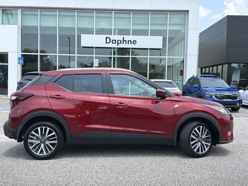 Used 2023 Nissan Kicks SV FWD image 29