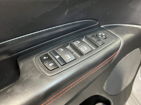 Certified 2024 Dodge Durango R/T image 30