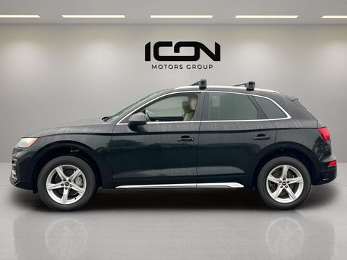 Used 2023 Audi Q5 2.0T Premium w/ Convenience Package AWD/4WD image 2