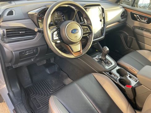 Used 2025 Subaru Forester Sport image 5