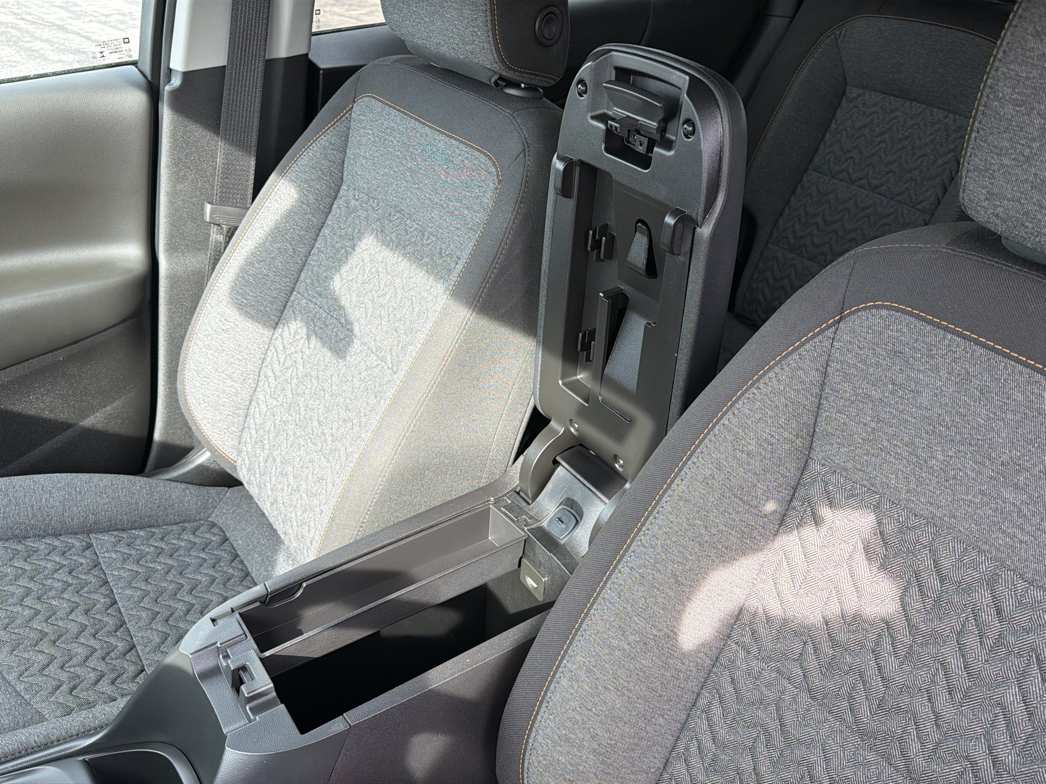 Used 2024 Chevrolet Equinox LT w/ LPO, Floor Liner Package AWD/4WD image 16