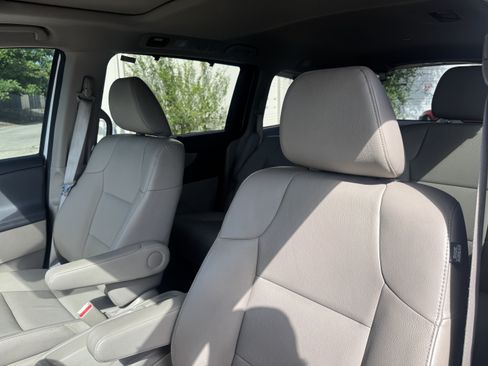 Used 2016 Honda Odyssey EX-L image 22