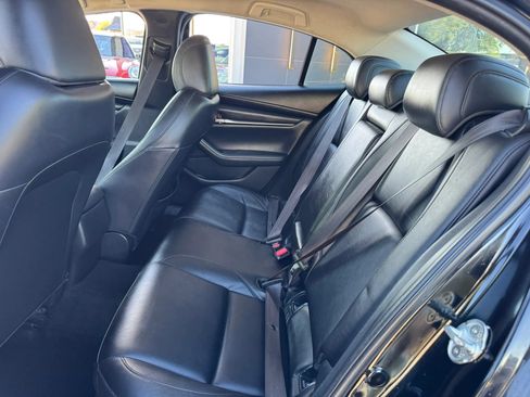 Used 2021 MAZDA MAZDA3 s FWD image 25