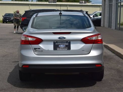 Used 2012 Ford Focus SE FWD image 7