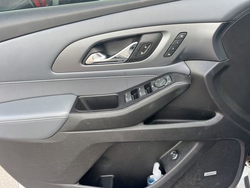 Used 2020 Chevrolet Traverse Premier image 14