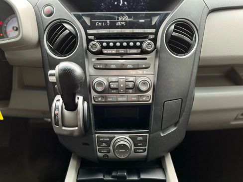 Used 2014 Honda Pilot Touring image 19