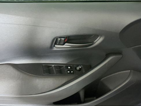 Used 2025 Toyota Corolla LE image 15