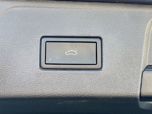 Used 2022 Volkswagen Atlas SE w/ Panoramic Sunroof Package image 39