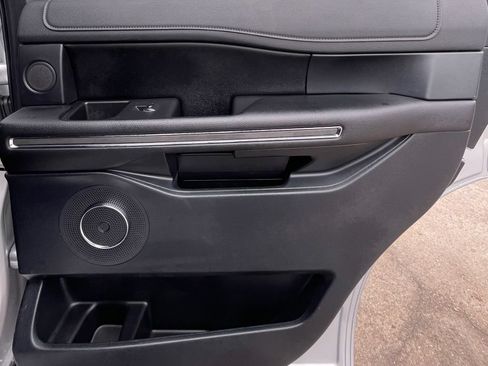 Used 2019 Ford Expedition XLT w/ Equipment Group 202A RWD image 35