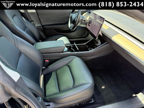 Used 2019 Tesla Model 3 Standard Range image 27