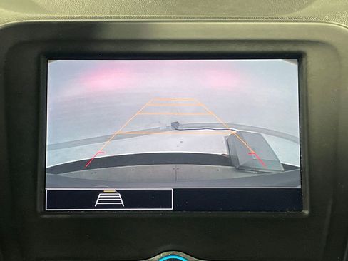 Used 2024 Chevrolet Equinox LS w/ Driver Confidence II Package image 4