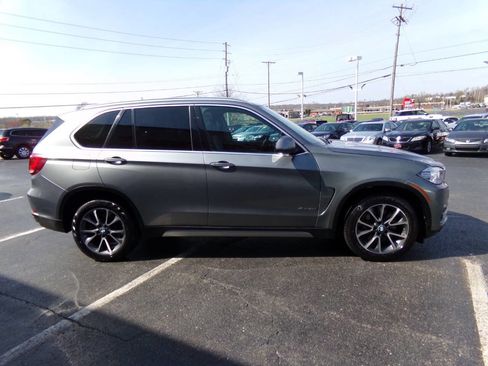 Used 2016 BMW X5 xDrive50i w/ Dynamic Handling Package image 5