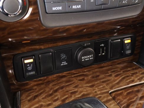 Used 2019 Nissan Armada SL w/ Premium Package image 8