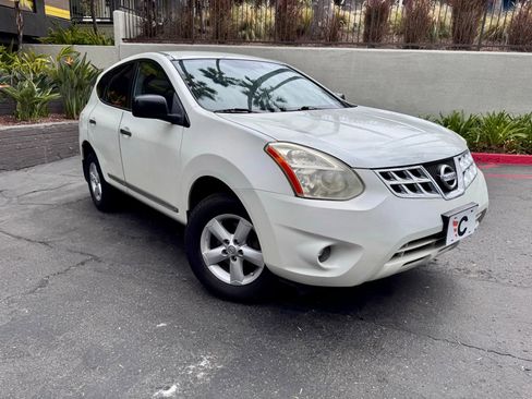 Used 2012 Nissan Rogue S w/ Special Edition Pkg FWD image 8