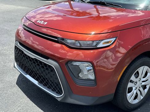 Used 2022 Kia Soul LX FWD image 17