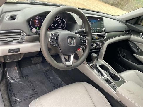 Used 2018 Honda Accord LX image 23