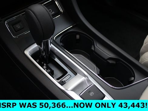 Used 2026 Subaru Ascent Limited image 16