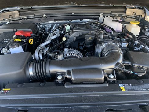 New 2025 Jeep Gladiator Sport image 32