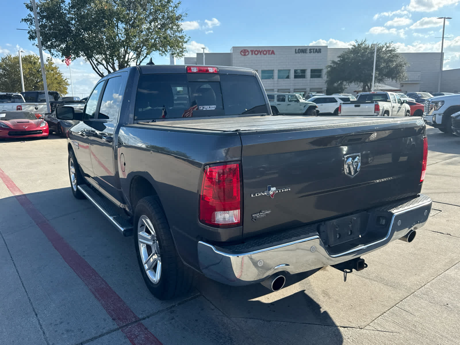 Used 2018 RAM 1500 Lone Star RWD image 2