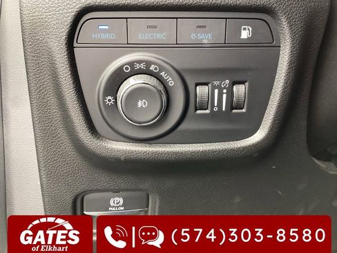 Used 2022 Jeep Grand Cherokee Limited 4xe image 28