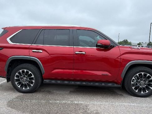 Used 2024 Toyota Sequoia Limited w/ Tow Technology Package AWD/4WD image 4