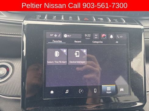 Used 2023 Jeep Grand Cherokee Altitude image 17