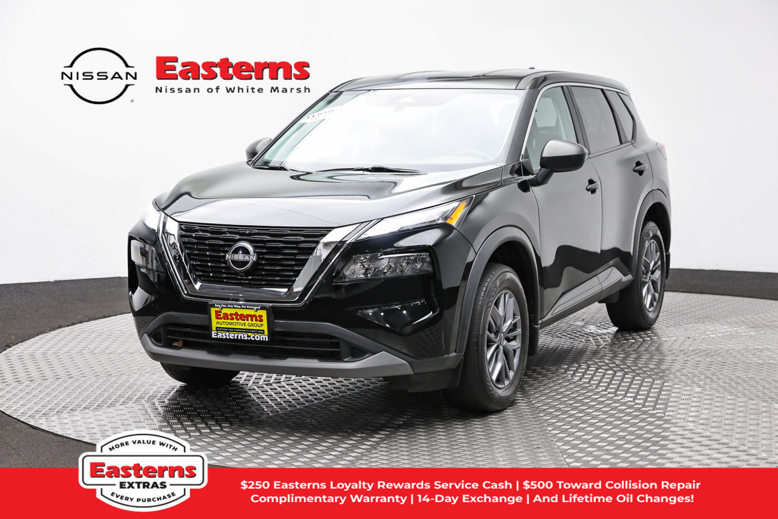 Used 2023 Nissan Rogue S AWD/4WD image 1