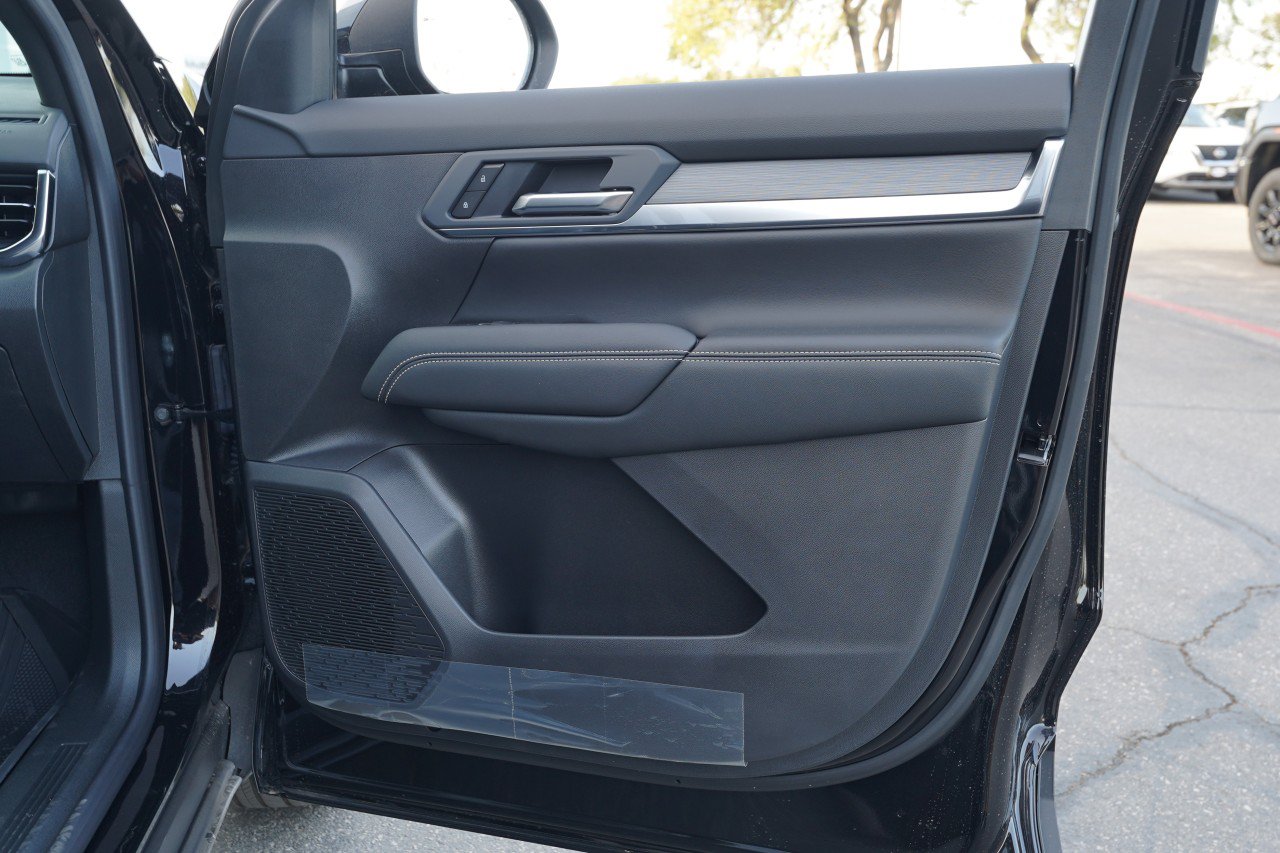 New 2027 GMC Terrain Elevation w/ Elevation Premium Package FWD image 26