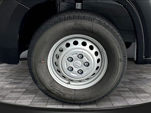 Used 2025 RAM ProMaster 2500 image 9