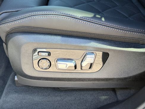 New 2026 BMW X5 xDrive40i AWD/4WD image 13