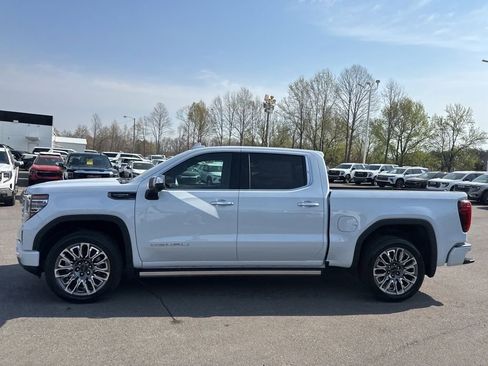 New 2026 GMC Sierra 2500 Denali Ultimate AWD/4WD image 2