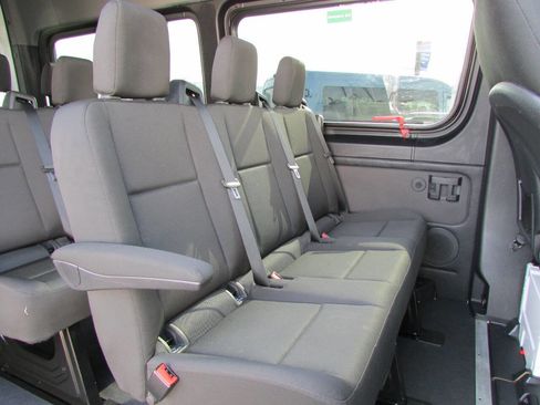 Used 2024 Mercedes-Benz Sprinter 2500 image 23
