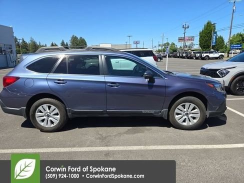Used 2018 Subaru Outback 2.5i Premium AWD/4WD image 11