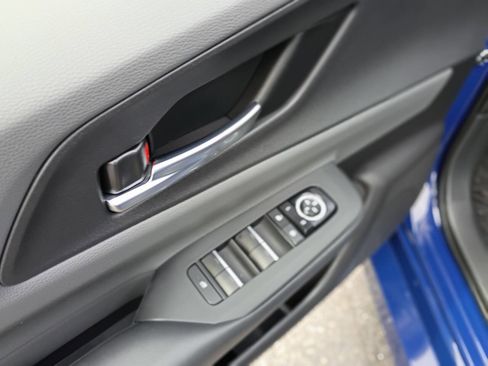 Used 2026 Toyota Prius XLE AWD/4WD image 25
