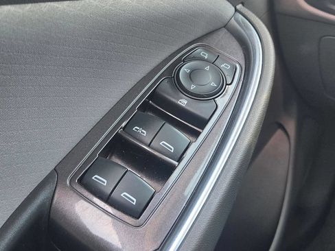 Used 2017 Chevrolet Malibu LT FWD image 19