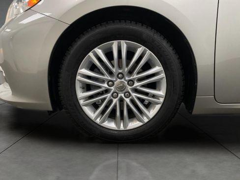Used 2015 Lexus ES 350 w/ Premium Package FWD image 12