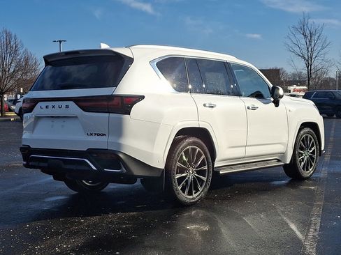 New 2025 Lexus LX 700h F Sport image 4
